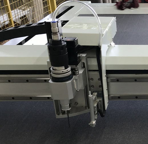 Pneumatic Oscillation Tool EVA Foam/PE Foam Cutting Machine